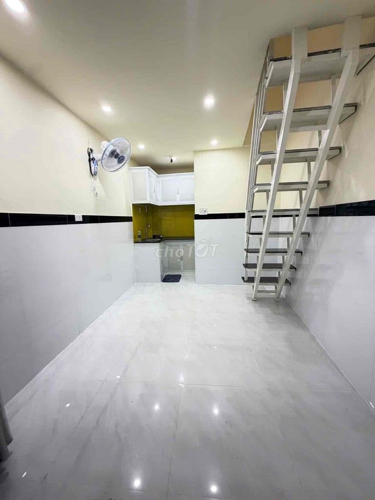 🏡 TRỆT - 2 LẦU - SỔ HỒNG RIÊNG GIÁP Q1 - Ảnh 2