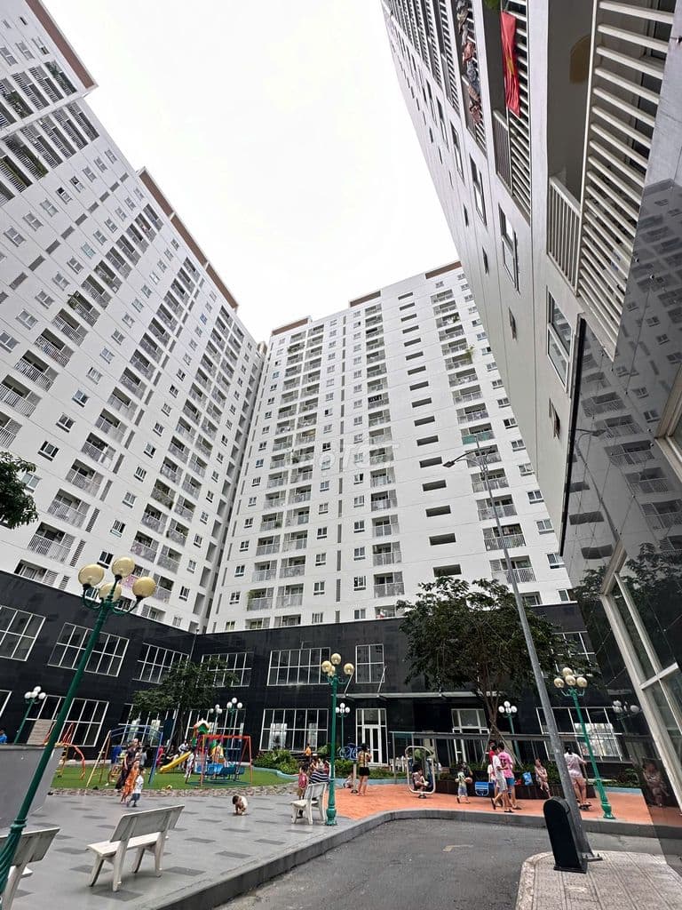 Bán căn hộ Tara 2PN 2WC 78m2- Sổ hồng sẵn có HT vay - LH ngay xem nhà!