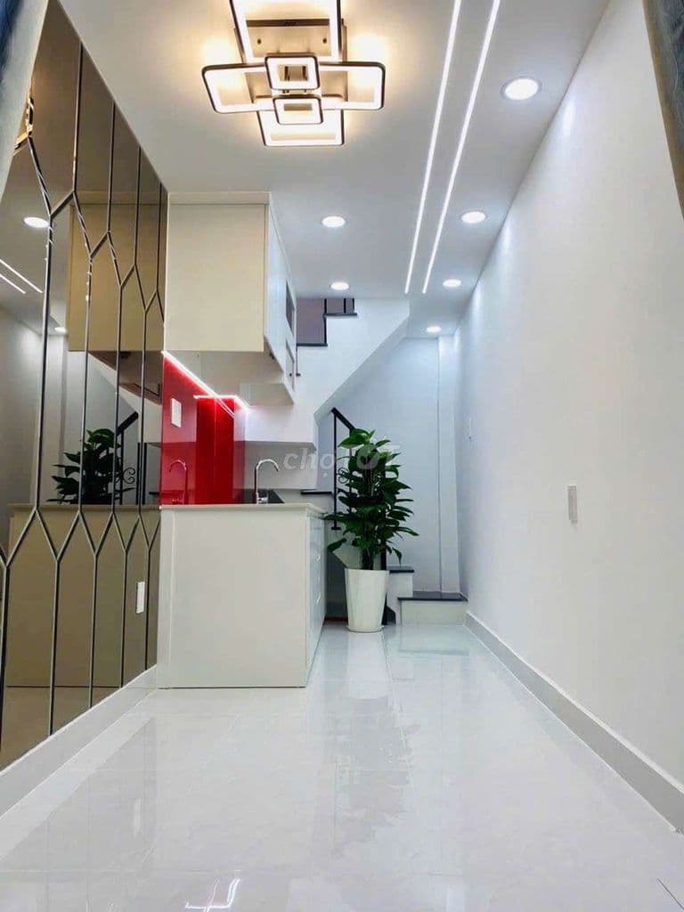 Bán Nhà Tân Phú. -HXT Thông - 3 tầng - đầy đủ công năng 2XTy