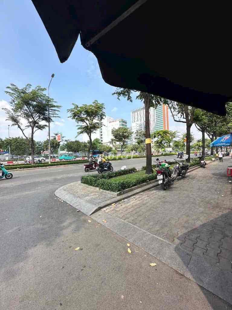 CẦN BÁN NHÀ CĂN GÓC ĐIỆN BIÊN PHỦ ĐƯỜNG Ô TÔ - Ảnh 3