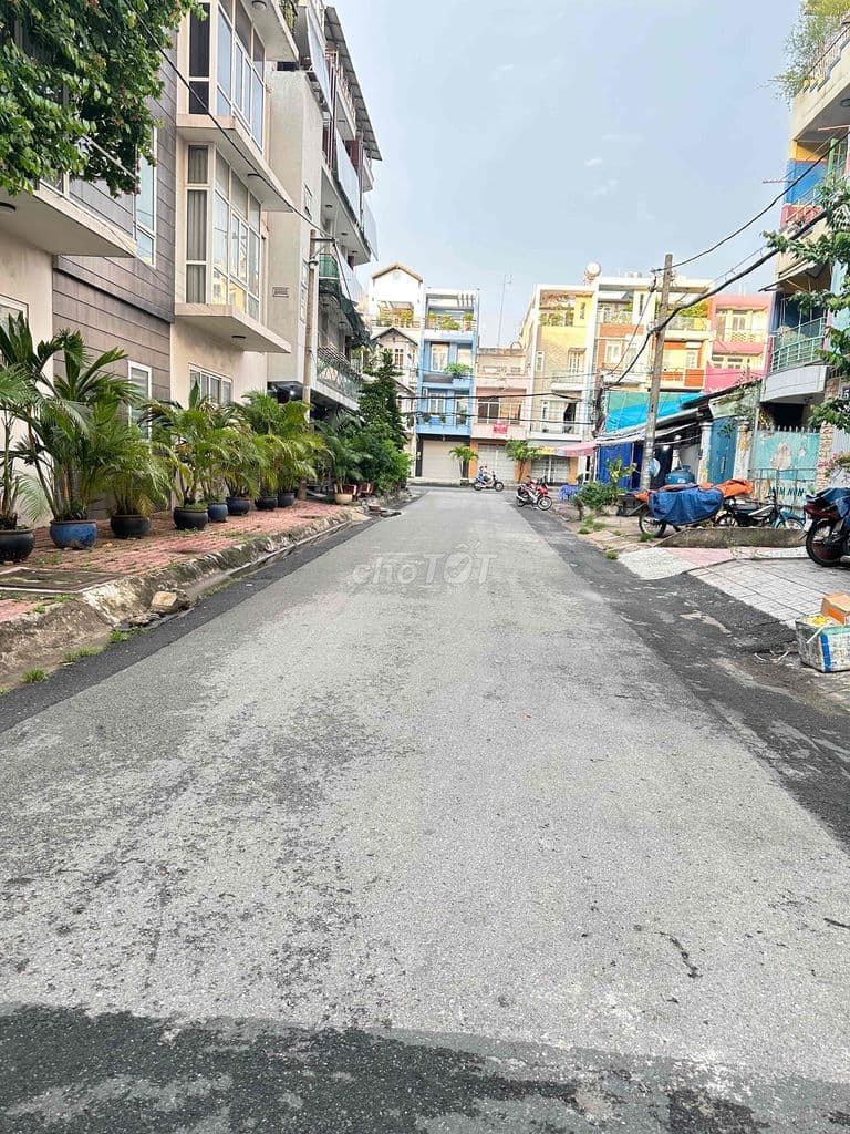 ĐẤT 4 X 22 M. NGAY ĐƯỜNG SỐ 6. TÊN LỬA . KẾ BÊN NHÀ THỜ PHAO LÔ - Ảnh 2