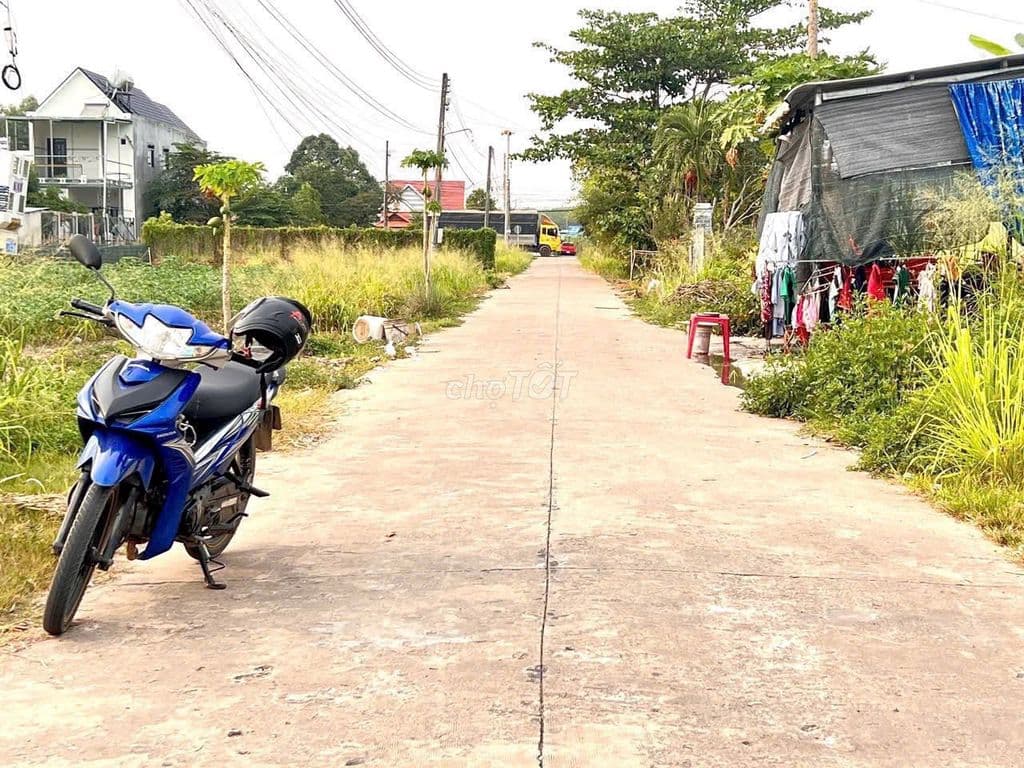 Bán đất xã Trừ Văn Thố, TP.HCM, 6x53m, thổ cư