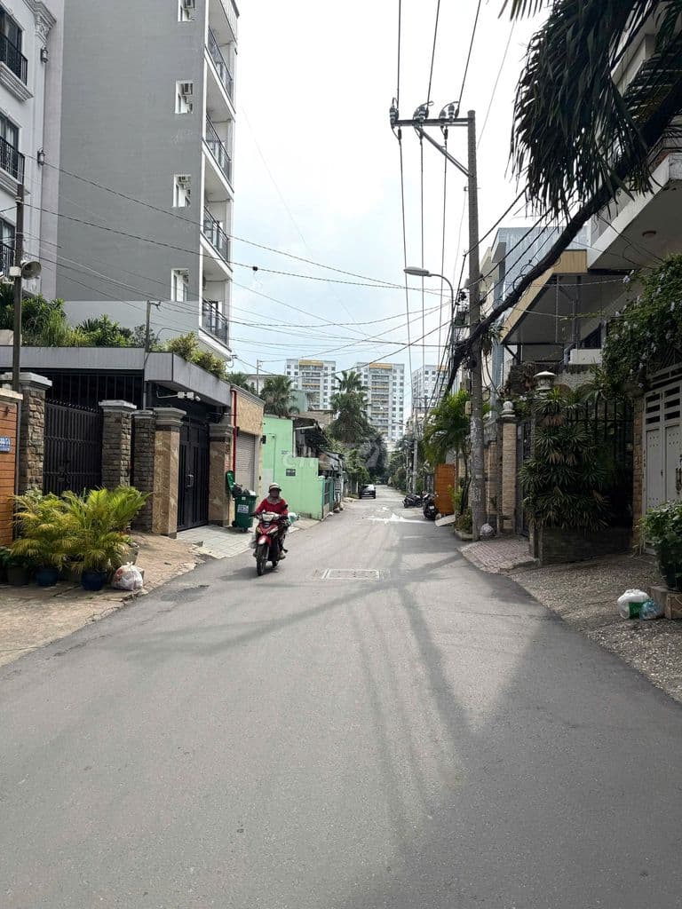 Khu Vip Osimi Lê Đức Thọ - 82m2 5 Tầng, Đường 10M có lề, 9.4 Tỷ TL
