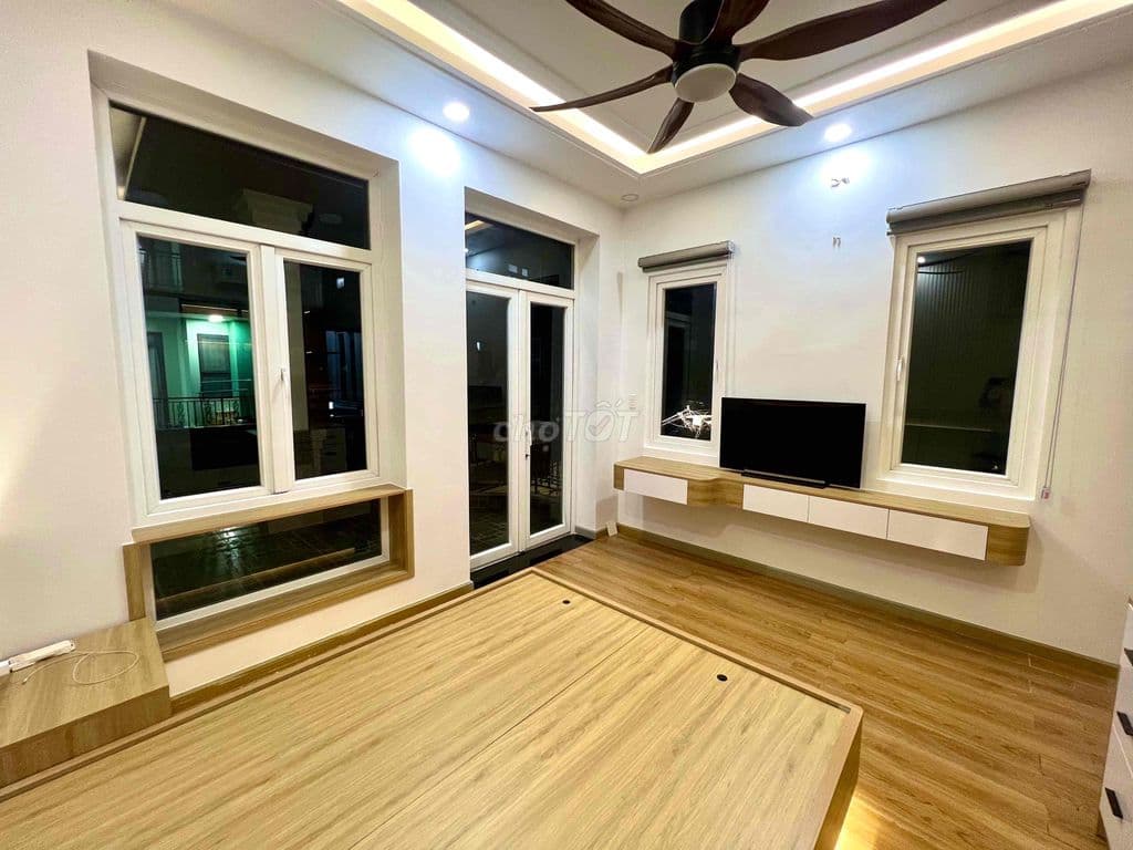 bán nhà góc hai mặt đường hẻm 111/44c phạm văn chiêu