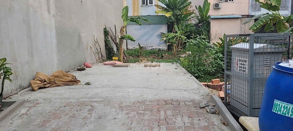 Bạn đât kdc nam long 90m2, sổ hồng riêng, đường 12m
