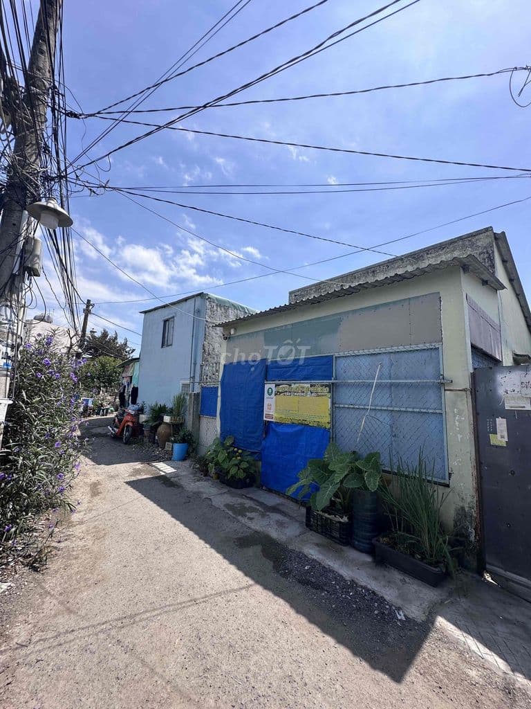 NHÀ VỊ TRÍ HIẾM – NGAY CHỢ QL50 – TIỀM NĂNG TĂNG GIÁ