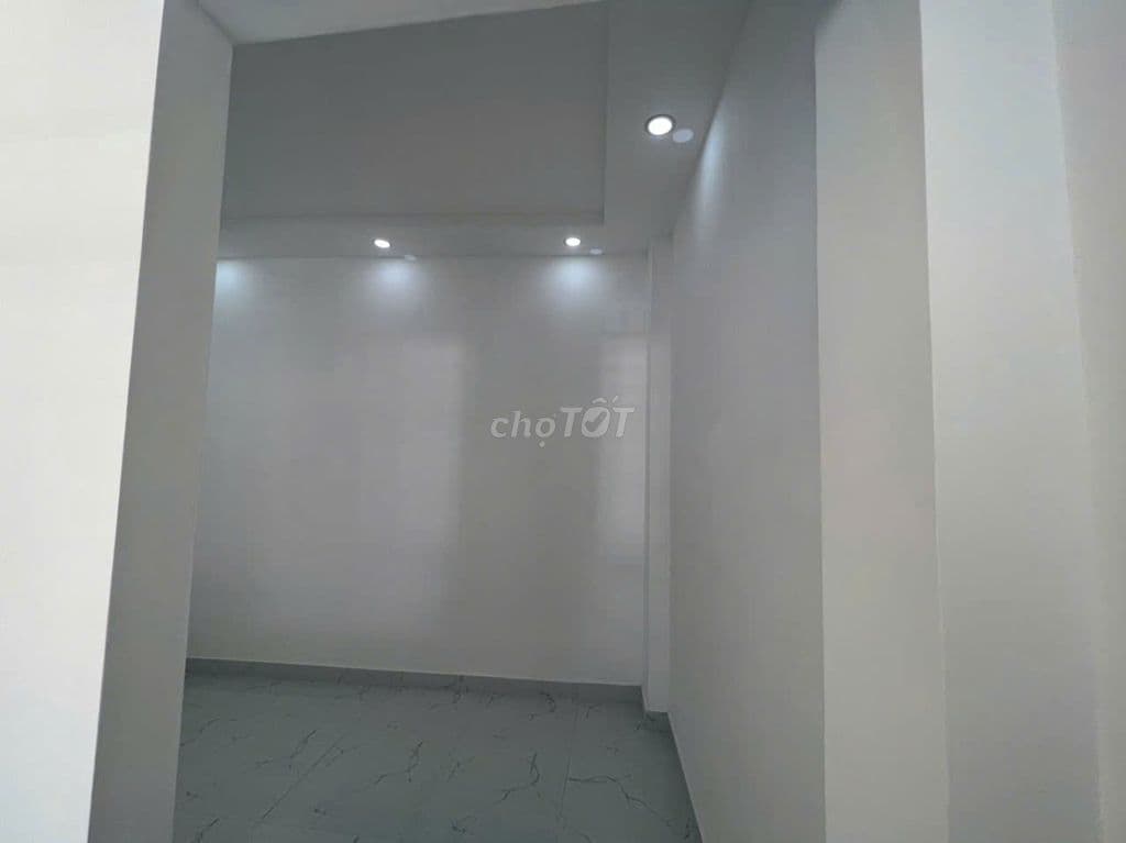 Bán gấp nhà 3 lầu CMT8, quận 10. Hẻm rộng rãi 7m gần chợ Hòa Hưng - Ảnh 3
