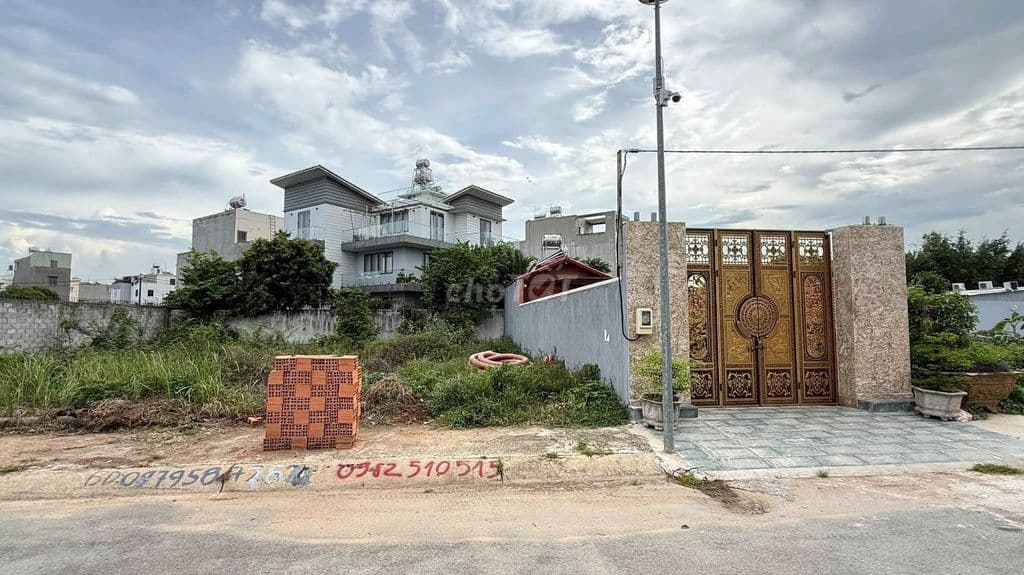 BÁN 2 NỀN ĐẤT - MT HẺM 49 VÕ VĂN HÁT