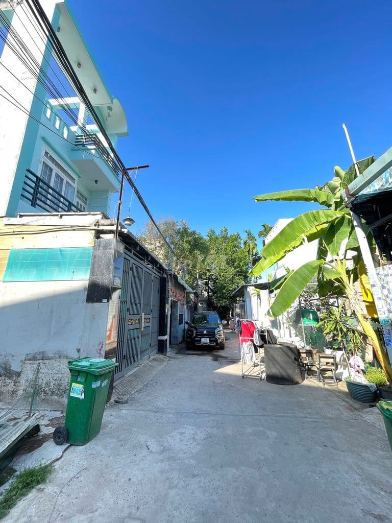 Bán đất ngộp bank giá rẻ 4,49 tỷ - 100m2, hẻm ô tô ngay KDC Tăng Long - Ảnh 3