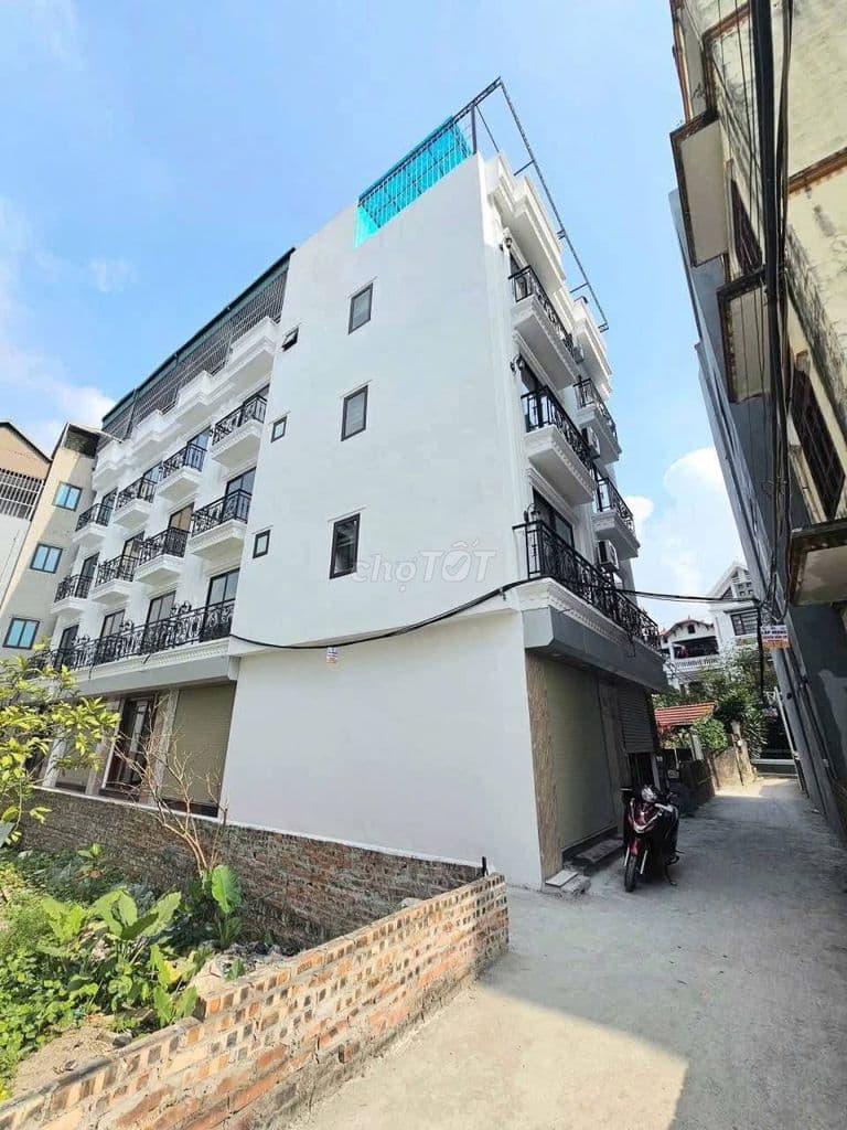 BÁN NHÀ NGÃ TƯ CỔ LINH-THẠCH BÀN 32M 5T LÔ GÓC, OTO ĐỖ CHỈ 6.85 TỶ