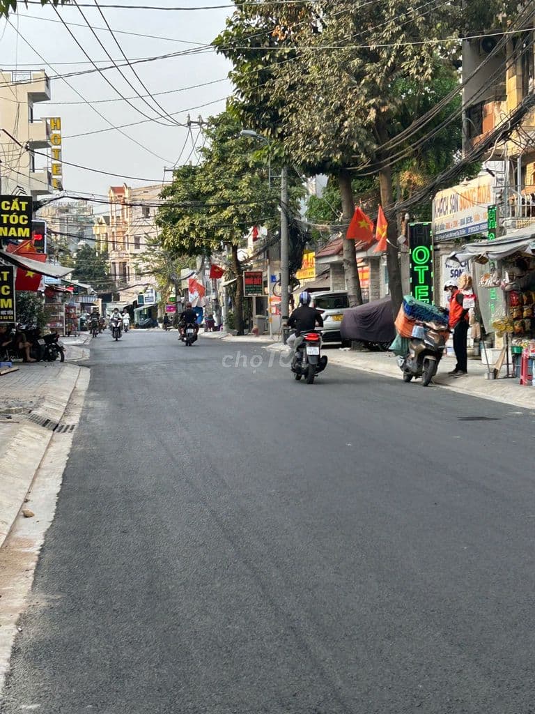 BÁN NHÀ - GÓC 2 MẶT TIỀN ĐƯỜNG NGUYỄN TUYỂN - P. BÌNH TRƯNG TÂY