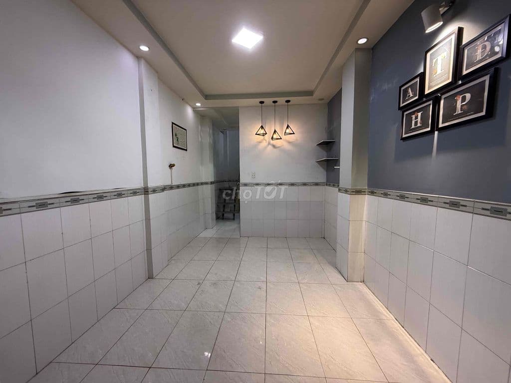 nhà chính chủ xây 1 trệt 1 lầu / đường bà triệu vào 100m giá rẽ - Ảnh 3