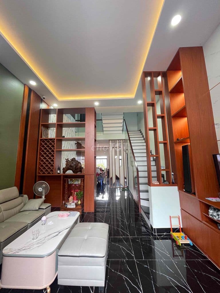 Nhà Phố Hiện Đại - Xây ở tâm huyết - Đường trước nhà 8m Huỳnh Tấn Phát - Ảnh 3