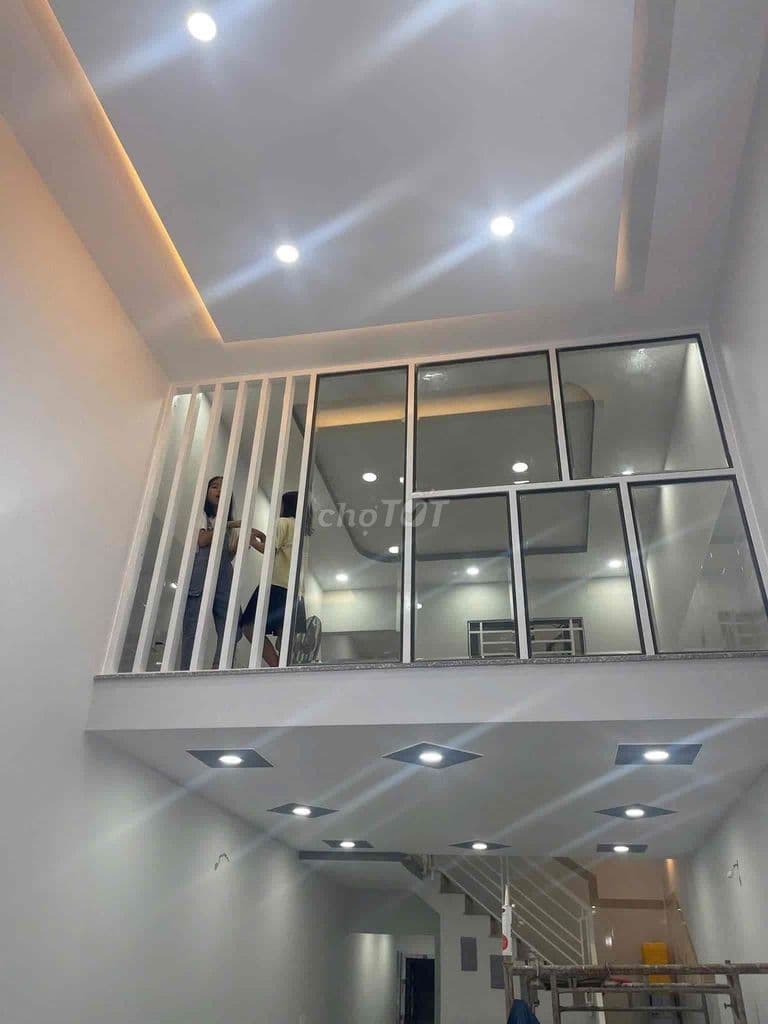 Bán nhà Xuân Thới Thượng gần chợ trường học 44,3m2, 2 phòng 895tr - Ảnh 2
