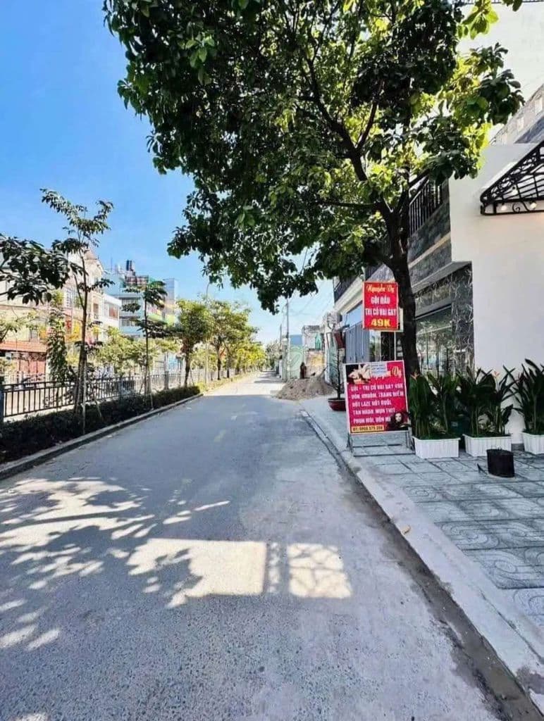 Siêu Phẩm 4 Tầng Mặt Tiền Đường Thông Kinh doanh Thạnh Lộc 37 - Ảnh 3