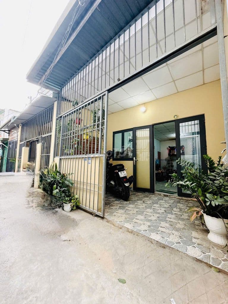 💥 Căn hiếm! Nhà nở hậu gần MT Nguyễn Thị Huê, giá chỉ hơn 2 tỷ 💥