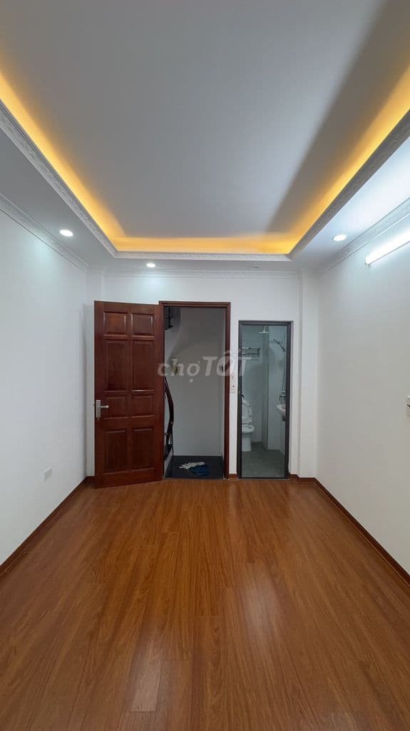 NHÀ MỚI KÍNH KONG - NGÕ NÔNG GẦN PHỐ - NHỎ XINH BAY NHANH - Ảnh 2