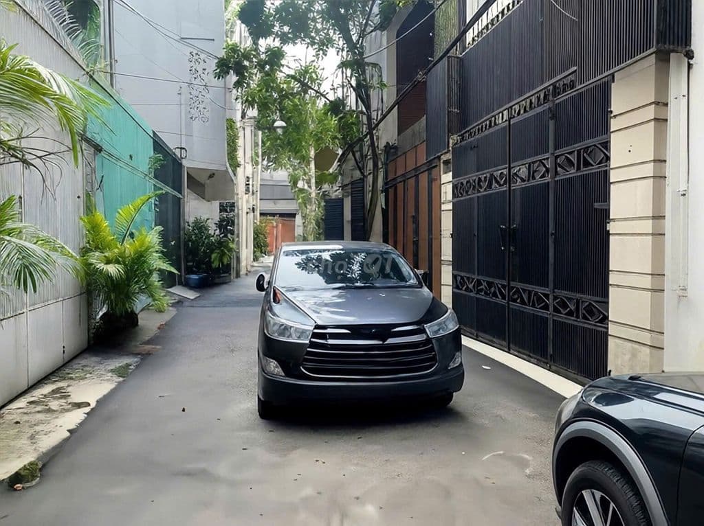 NHÀ HẺM 174/, NGUYỄN THIỆN THUẬT, QUẬN 3. DT: 3.1m*11m. GIÁ 8.5 TỶ TL