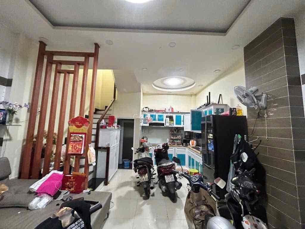 Nhà Q6 giá 6,3 tỷ hẻm nhựa 8m-DT 5 x 8- 4 tầng mới đẹp ko lộ giới - Ảnh 2