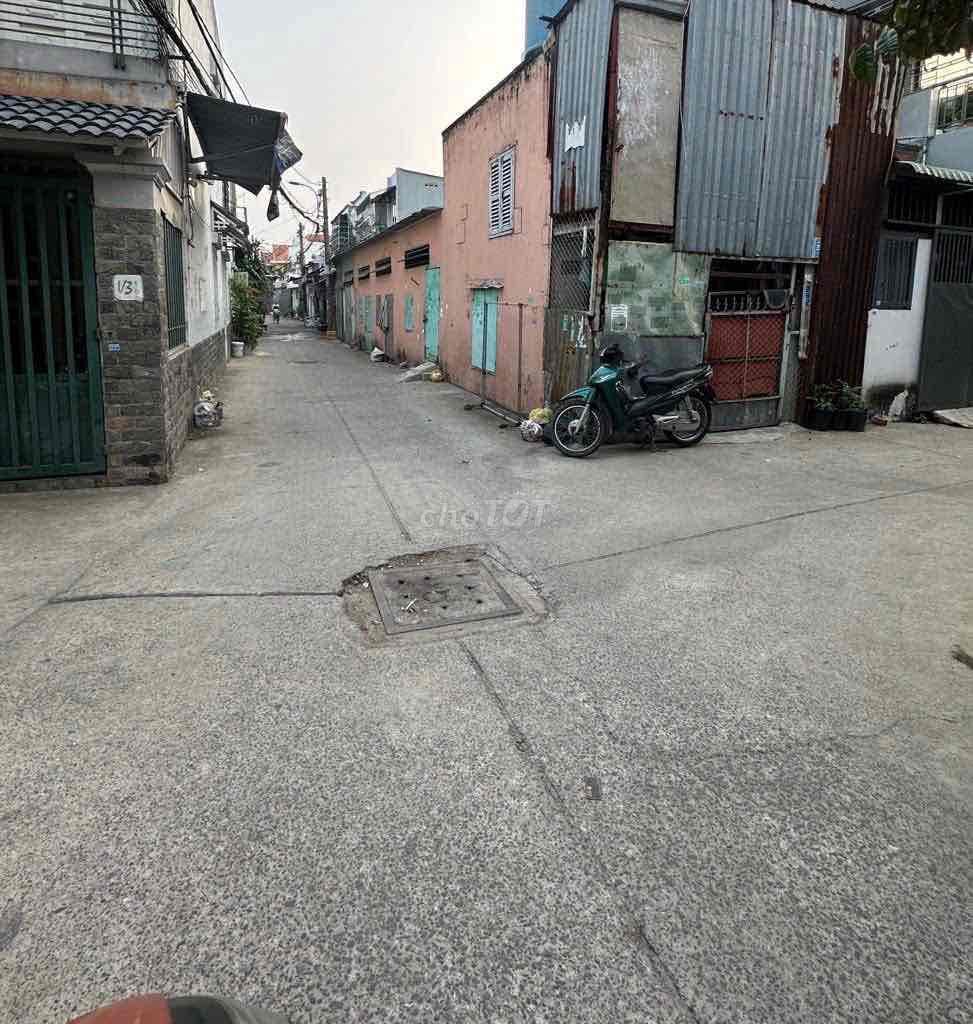 NHÀ ẤP HƯNG LÂN BÀ ĐIỂM - 3 PHÚT RA CHỢ ĐẦU MỐI HM - HXH THÔNG