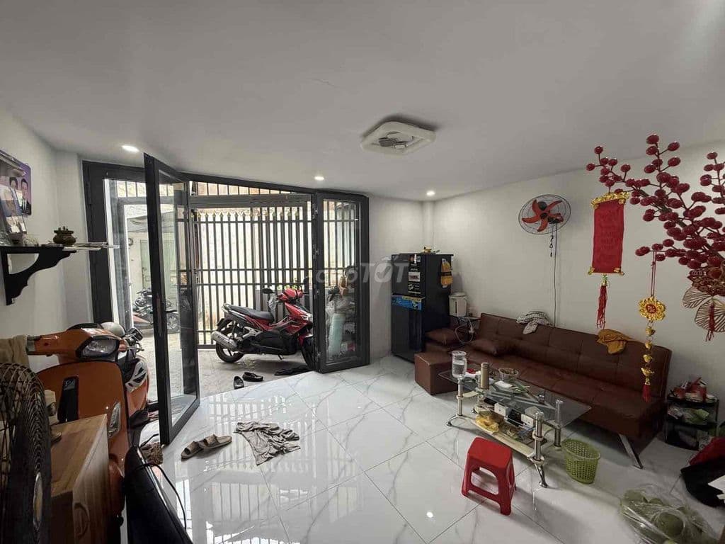 Nhà 4.2 tỷ – Tân Phú – Gần MT Lê Thúc Hoạch – 3 Tầng ở ngay - Ảnh 2