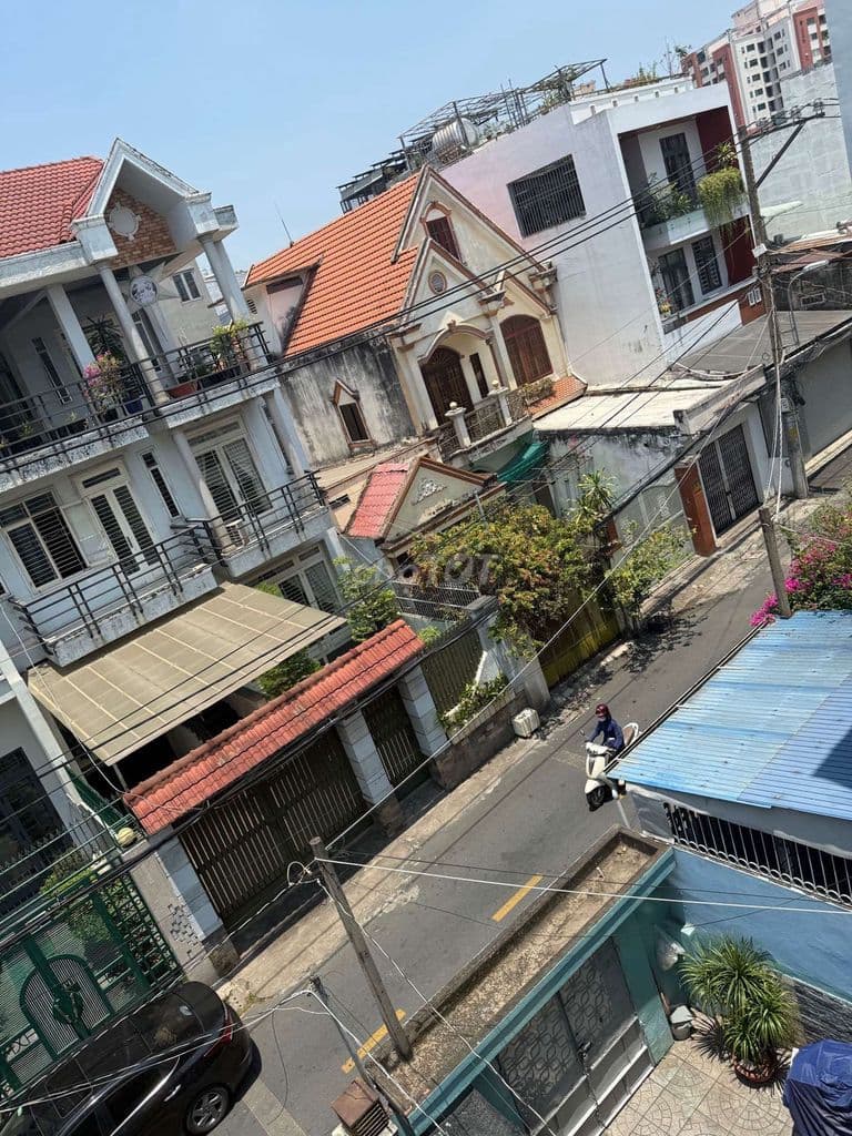 Bán nhà mặt phố đường số Linh Chiểu gần Vincom Thủ Đức - 17.5 tỷ