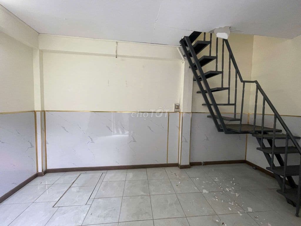chủ cần tiền bán gấp,DT 24M2 giá bán 2.1 tỷ có thương lượng - Ảnh 2