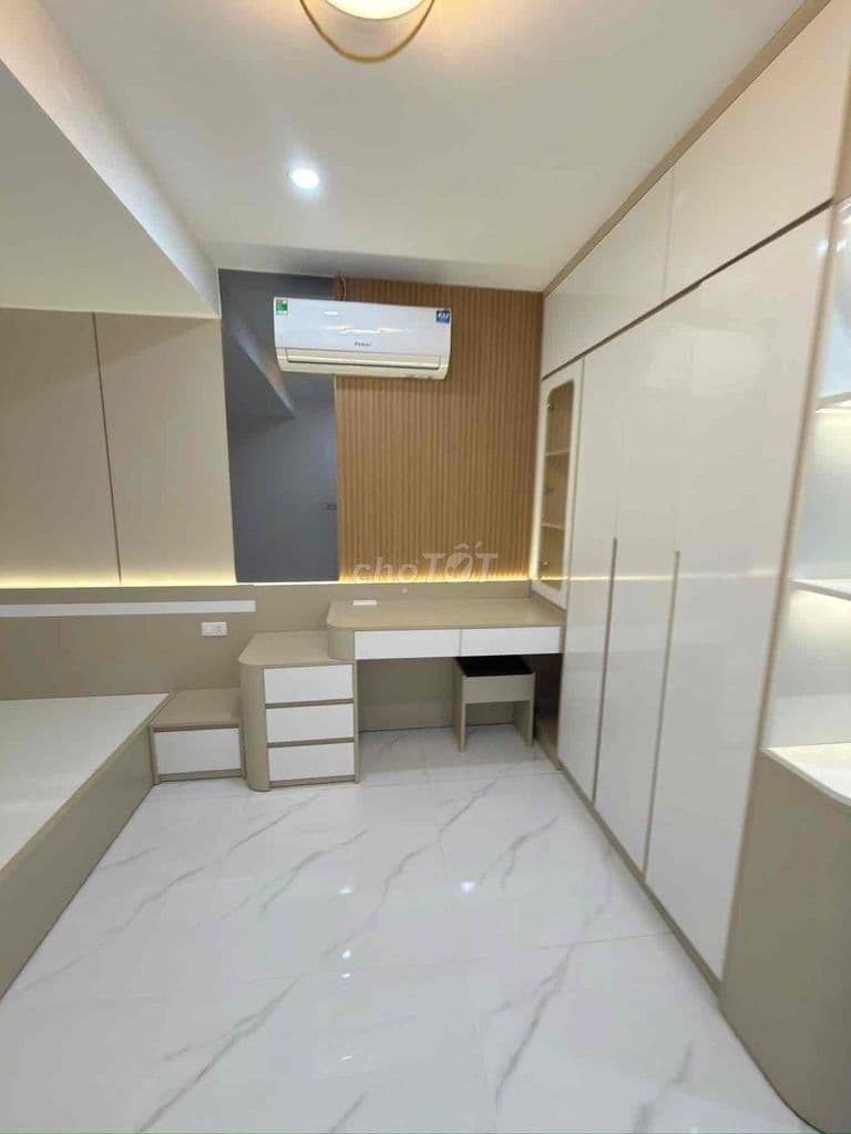 Hơn 5 tỷ có nhà sổ hồng Phùng Hưng-NT cao cấp-100m;4N;2VS - Ảnh 3