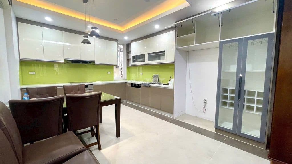 Bán nhà 5 tầng thang máy Nguyễn Văn Cừ, Long Biên, full nội thất - Ảnh 3