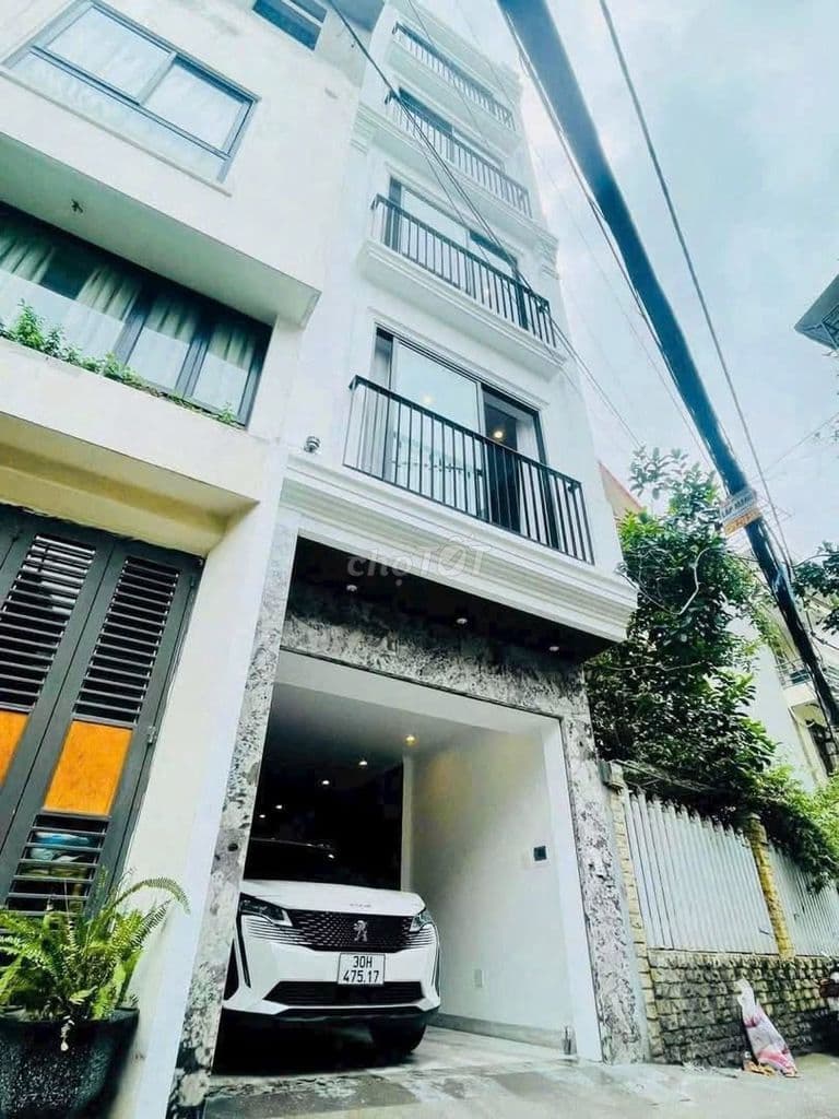 Nhà mặt ngõ Ngọc Thụy giảm giá chỉ 12 tỷ