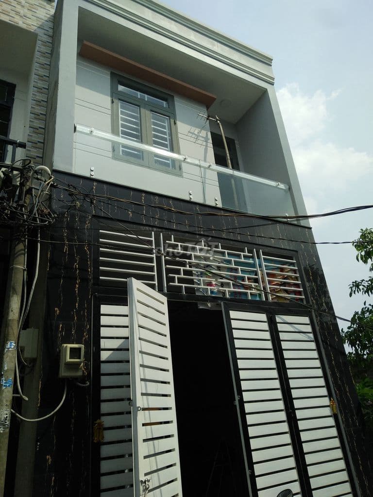 Nhà bán gần chợ liên ấp 123