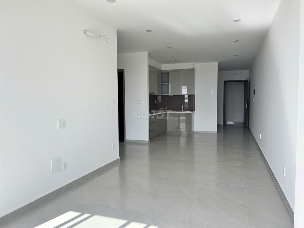 Chính Chủ Bán 2 PN Tháp D Giá 4.45 tỷ có nội thất mới tinh - Ảnh 2