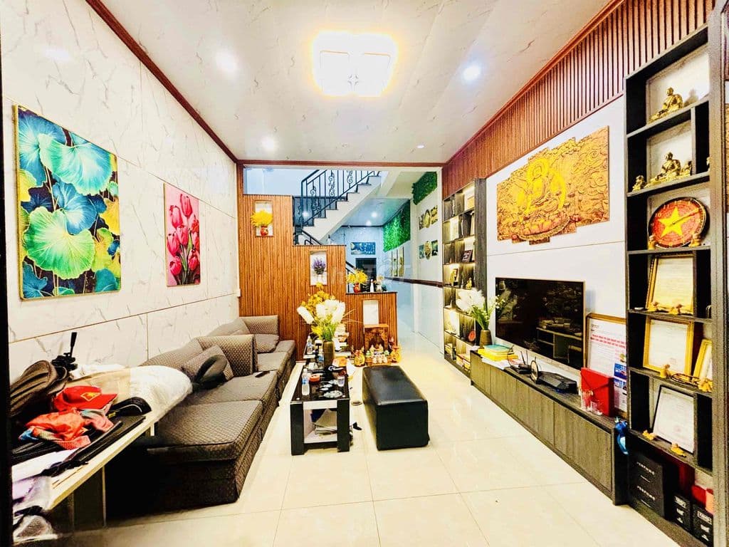 Bán Nhà Hóc Môn - 281M2 (12.5 x24 ) - 2Tầng + C4 - HXH - 8,18 Tỷ( TL )