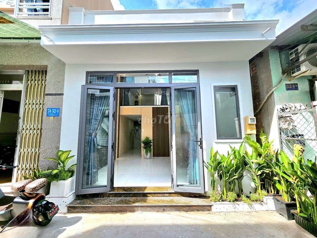 Cần Bán gầp nhà Cầp 4 PTTN .DT4,5 x10 gác lửng tặng nội thầt giá 4 tỷ2