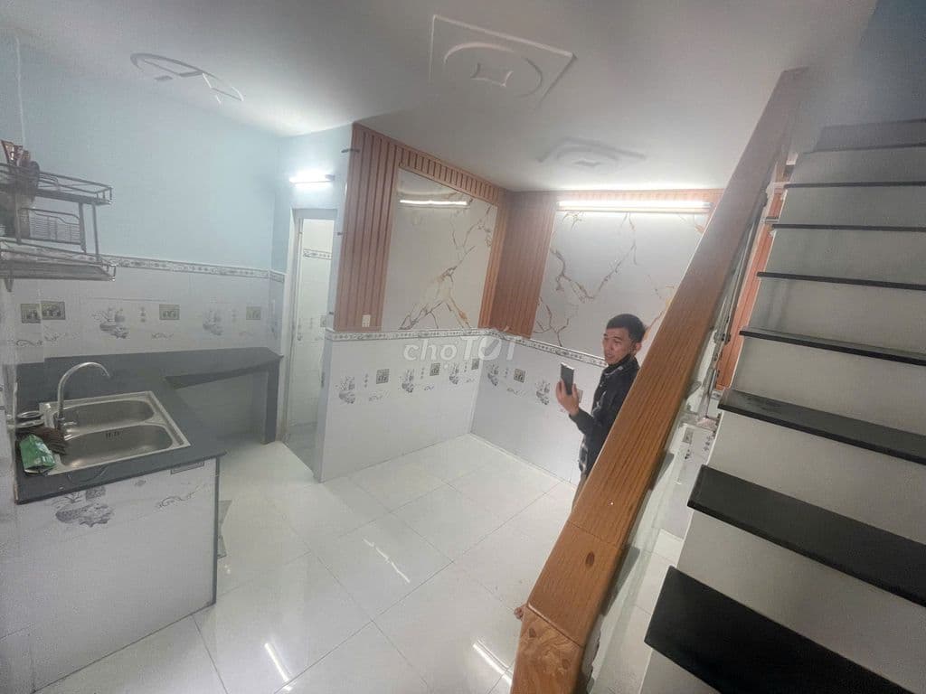 Nhà Chợ Hiệp Thành Gía 550TR( ĐÃ CẮT LỖ 100TR). - Ảnh 3