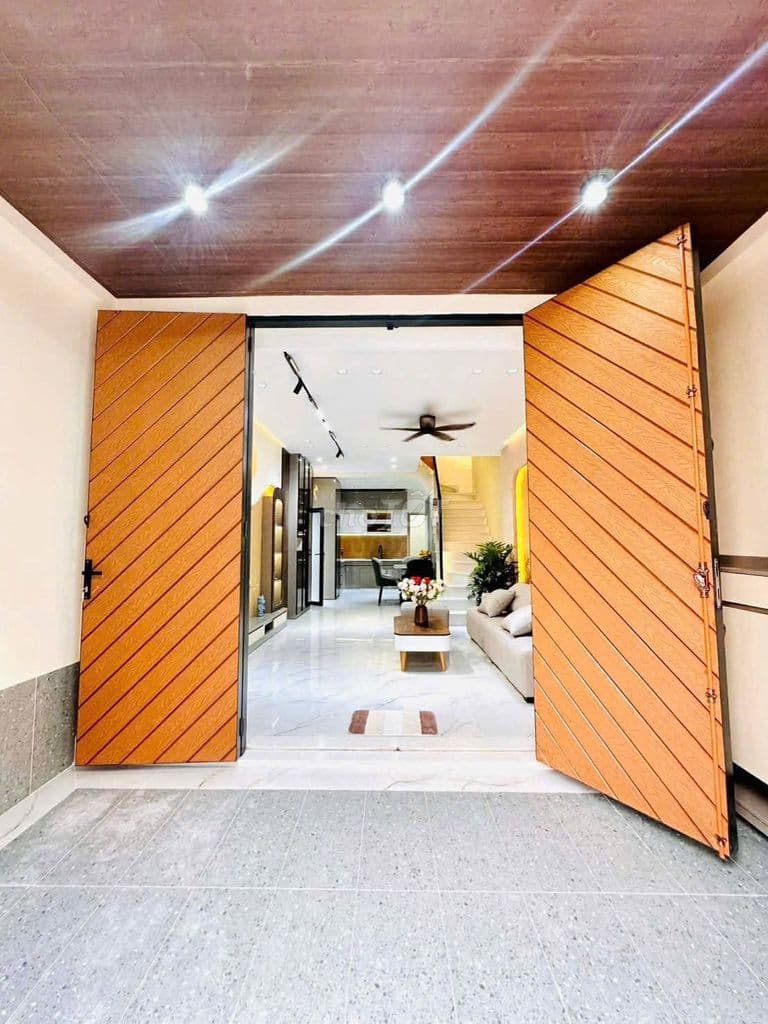 Nhà lô góc hiếm ngay Cityland Gò Vấp | hẻm xe hơi | 56m² | giá 5.8 tỷ - Ảnh 2