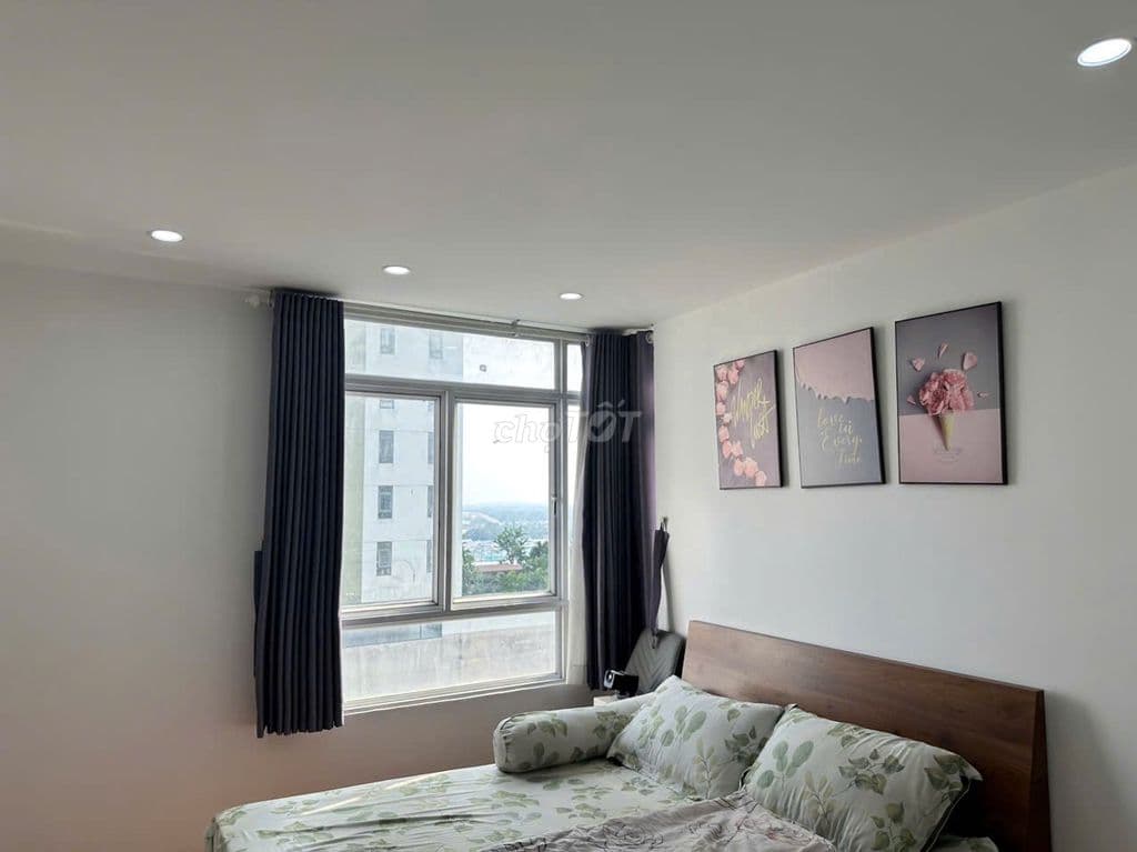 Bán căn hộ Giai Việt 2PN 2WC 78m2 SHR có ban công tặng lại nội thất - Ảnh 2