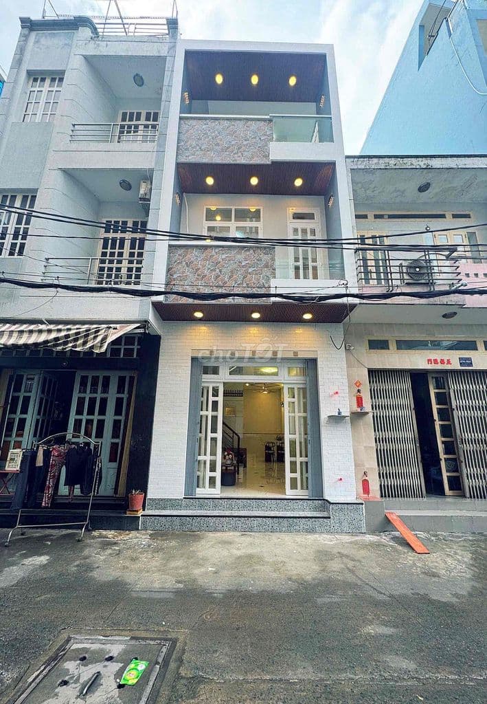 42M2 Mặt tiền 13M Xe hơi quay đầu P.4 Q6 Mai Xuân Thưởng