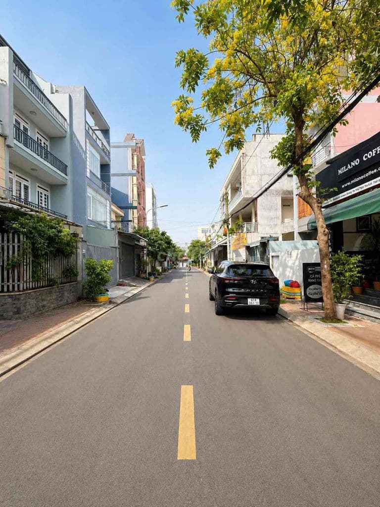 PHƯỚC LONG - NHÀ 3 TẦNG – GÓC 2 MẶT TIỀN – NGANG 7.5M – DT HƠN 135m² –