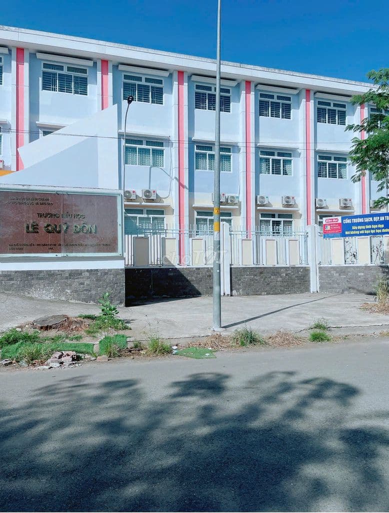 Bán đât biệt thự dự án KDC 13E Intresco xã Bình Hưng giá rẻ