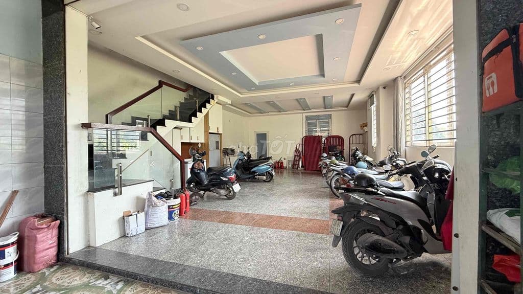 Nhà 5 tầng mặt tiền đường nhựa 20m. Ngay sông Sài Gòn An Phú Đông - Ảnh 2