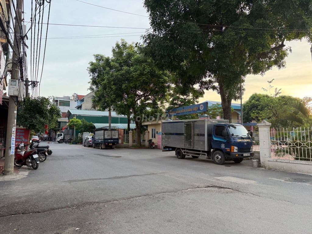 bán đất 50m2 Ngũ Hiệp Thanh Trì giá 7.x tỷ
