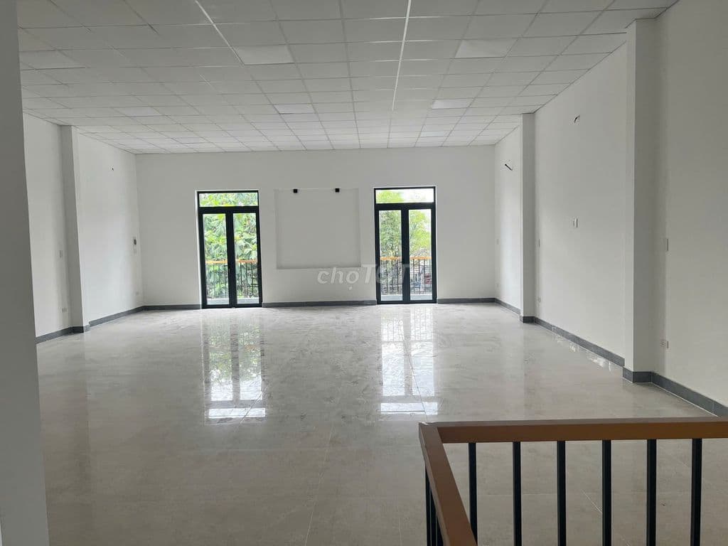 BÁN GẤP NHÀ XƯỞNG 1 TRỆT , 1 LẦU DT 350M2