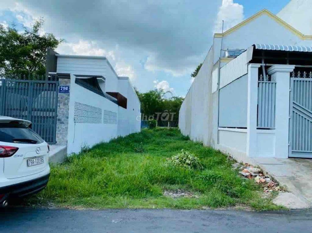 180m2(6x30)full thổ 750tr ngân hàng hỗ trợ cho vay, không thương lượng