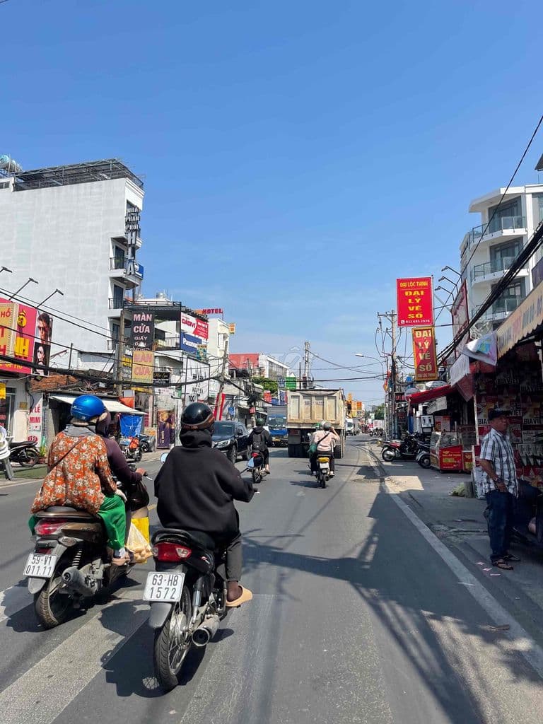 Mặt Tiền Đỗ Xuân Hợp, gần chợ Phước Long B quận 9 Dt: 285m giá 32 tỷ - Ảnh 2