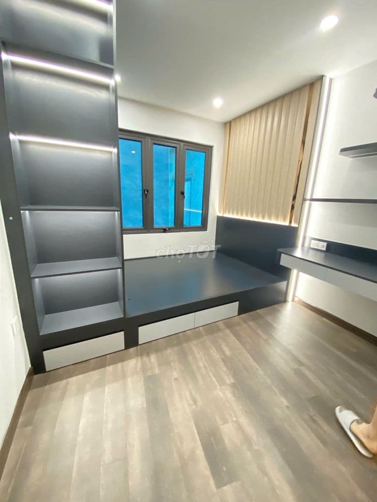 🔥 SIÊU PHẨM LÒ ĐÚC – 6 TẦNG THANG MÁY – CÁCH PHỐ 10M 🔥 - Ảnh 2