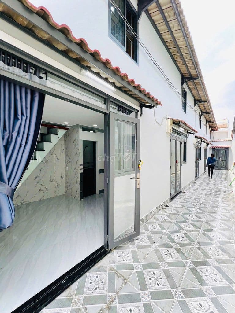 Nhà 1 xẹt Lê Văn Khương bến xe buýt,cách 20m ra mặt tiền giá 895TR TL