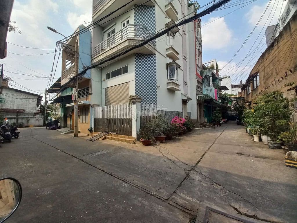 NHÀ NÁT GÓC 2 MT HẺM THÔNG 6M XE HƠI LẠC LONG QUÂN - Ảnh 3