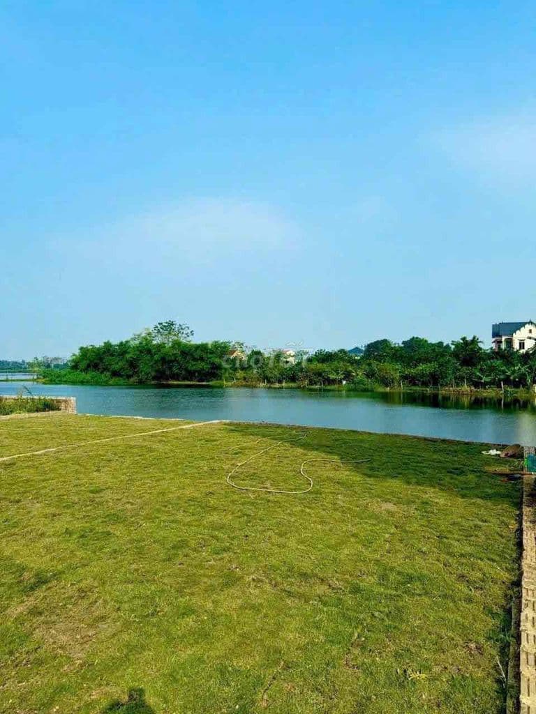 CHÍNH CHỦ BÁN 100m2 SÁT MẶT HỒ, NỞ HẬU, Ô TÔ ĐỖ CỬA