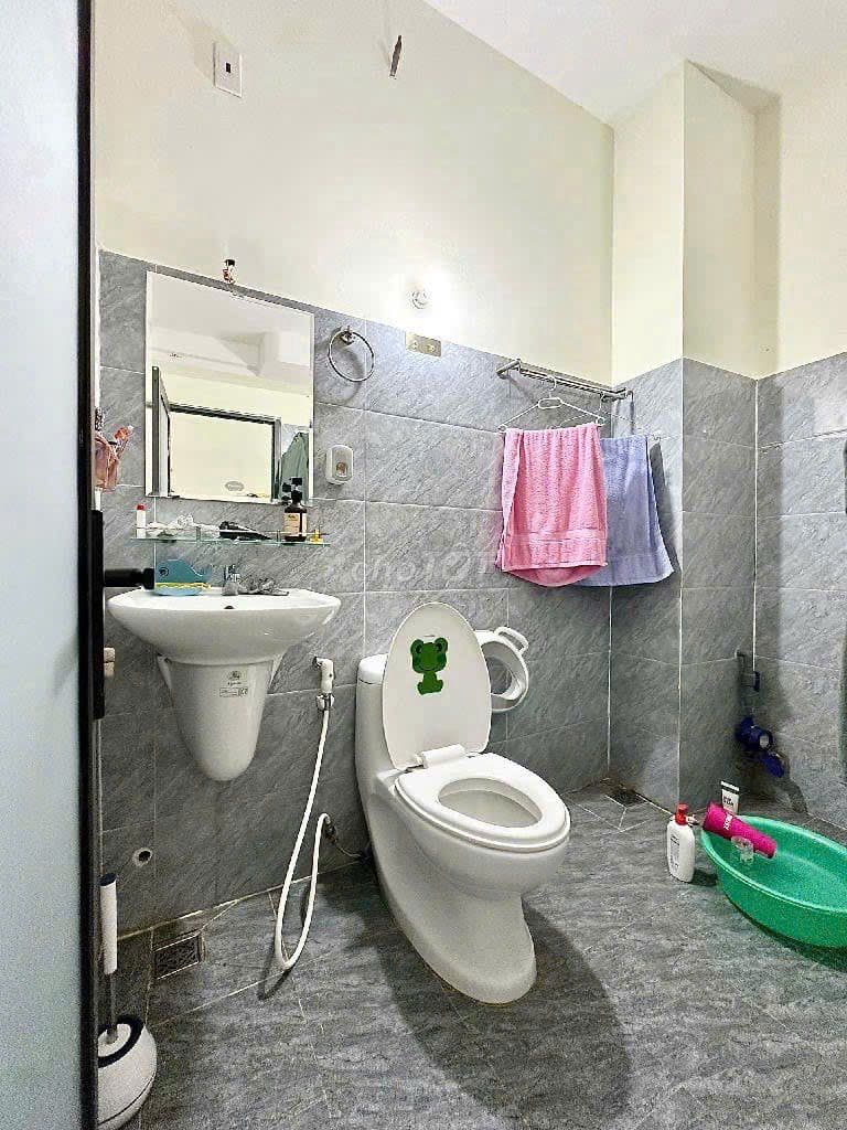 NHÀ MT 244 NGUYỄN TRƯỜNG TỘ - TÂN PHÚ,ĐÚC 5 TẤM GIÁ CHỈ 9,8 TỶ TL - Ảnh 3